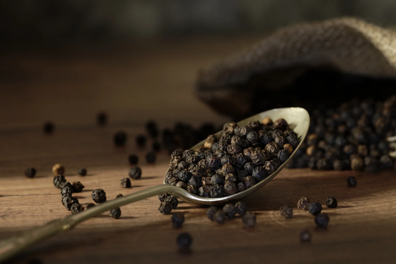 Black Pepper (Kali Mirch) – The Natural Immunity Booster